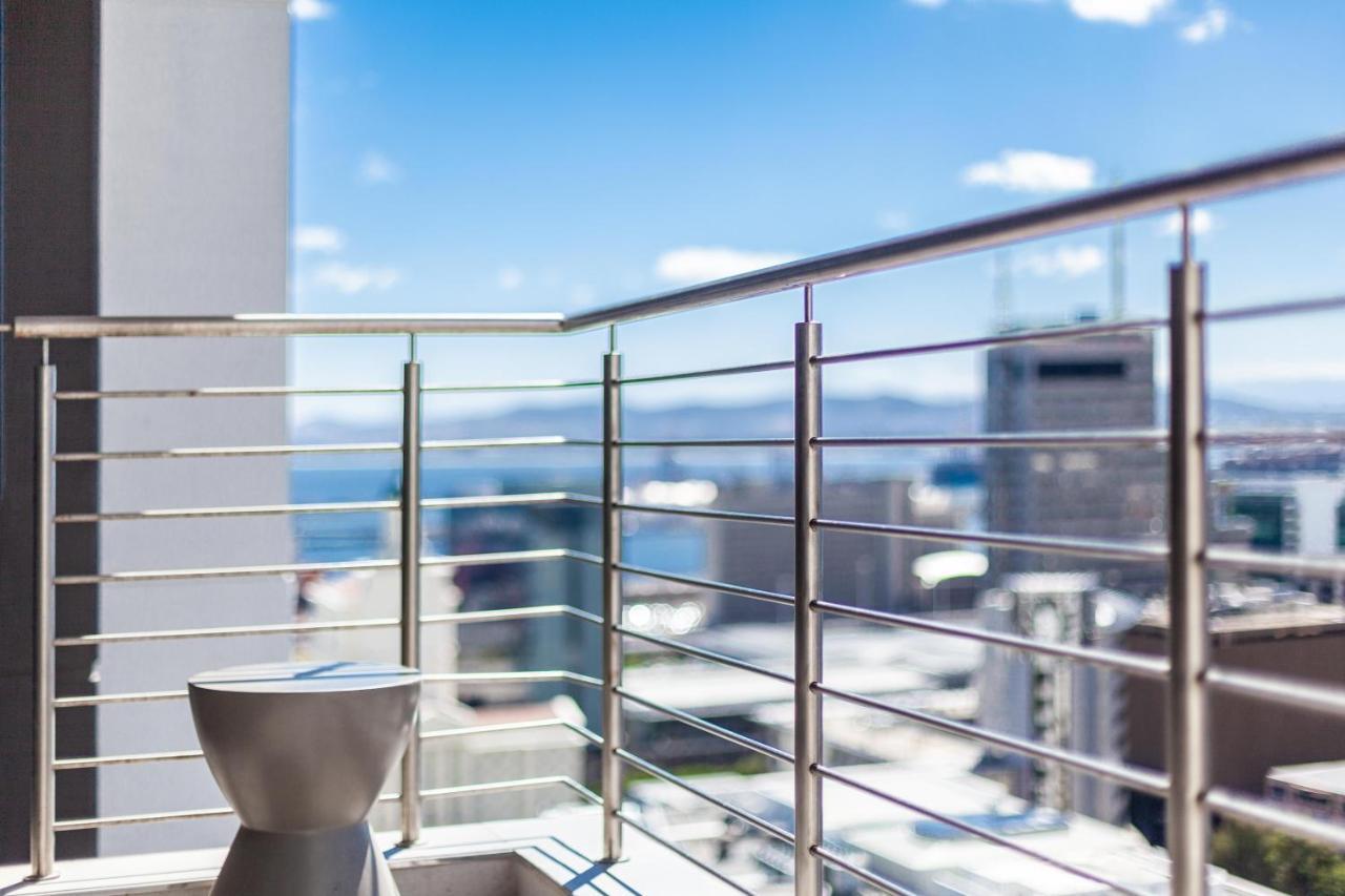 Luxurious 16 On Bree Studio Apartment - Harbour Views Cape Town Dış mekan fotoğraf