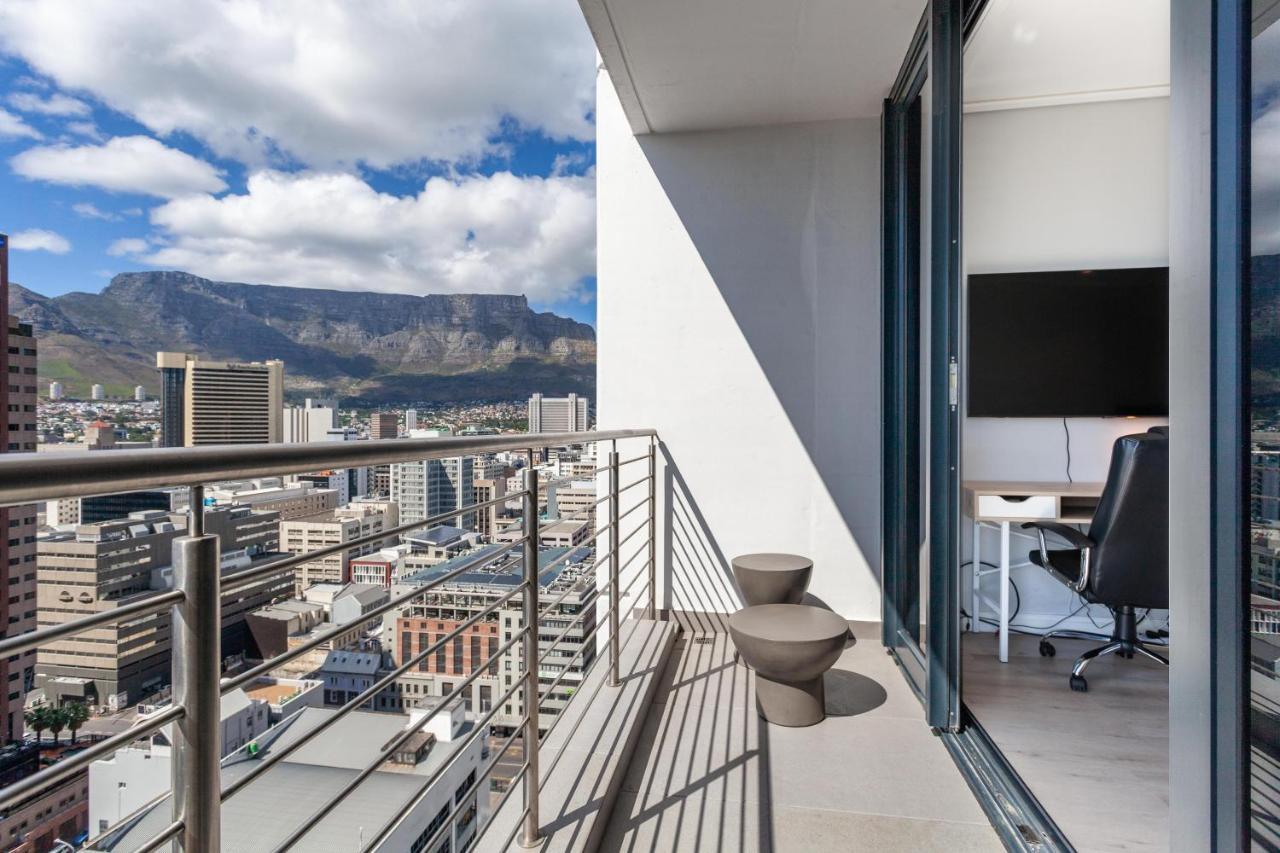 Luxurious 16 On Bree Studio Apartment - Harbour Views Cape Town Dış mekan fotoğraf